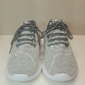 Men's Gray Athletic Shoes